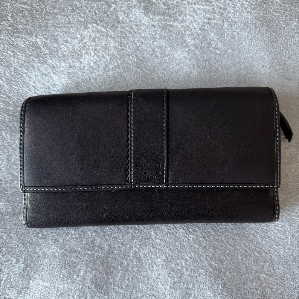 Authentic Vintage Coach Black Leather Wallet